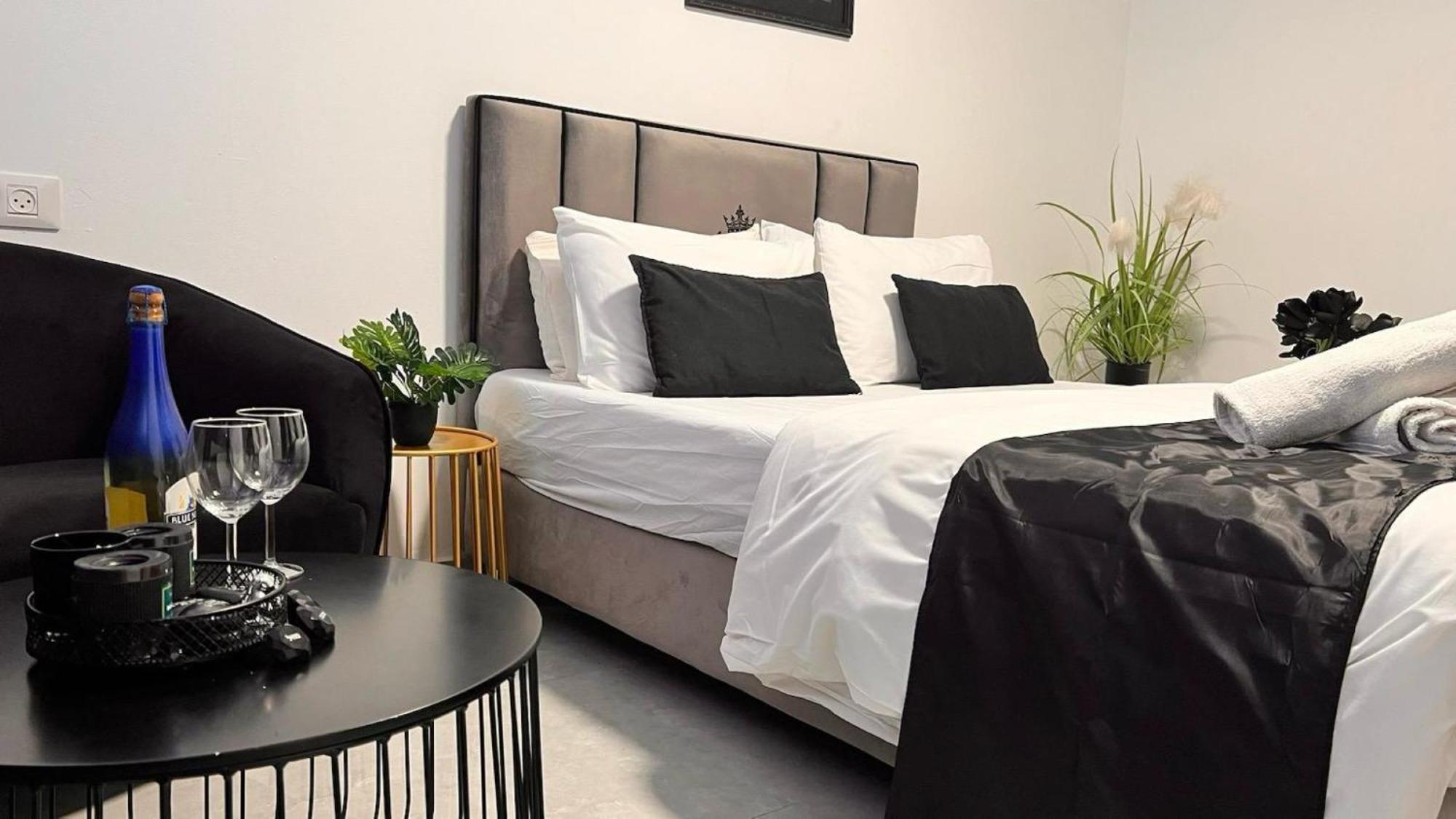 Elis Boutique Hotel Bat Yam Esterno foto