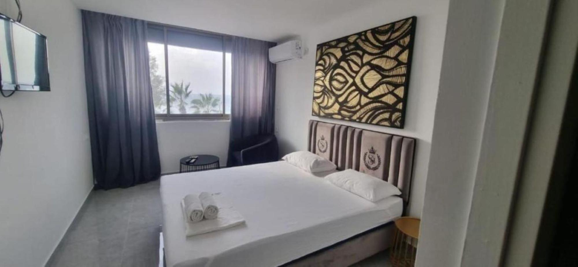 Elis Boutique Hotel Bat Yam Esterno foto