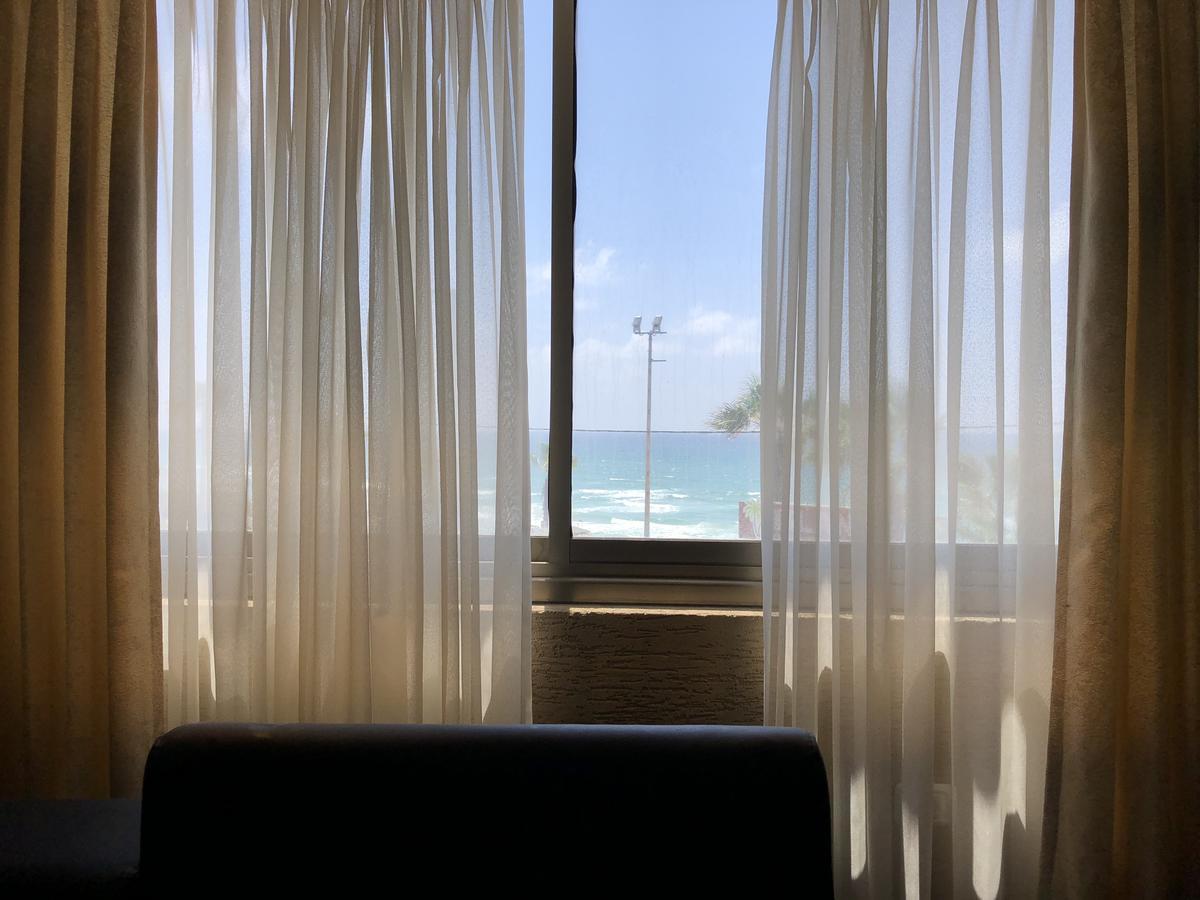 Elis Boutique Hotel Bat Yam Esterno foto